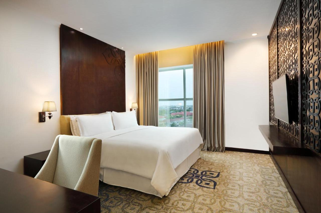 Four Points By Sheraton Makassar Eksteriør bilde