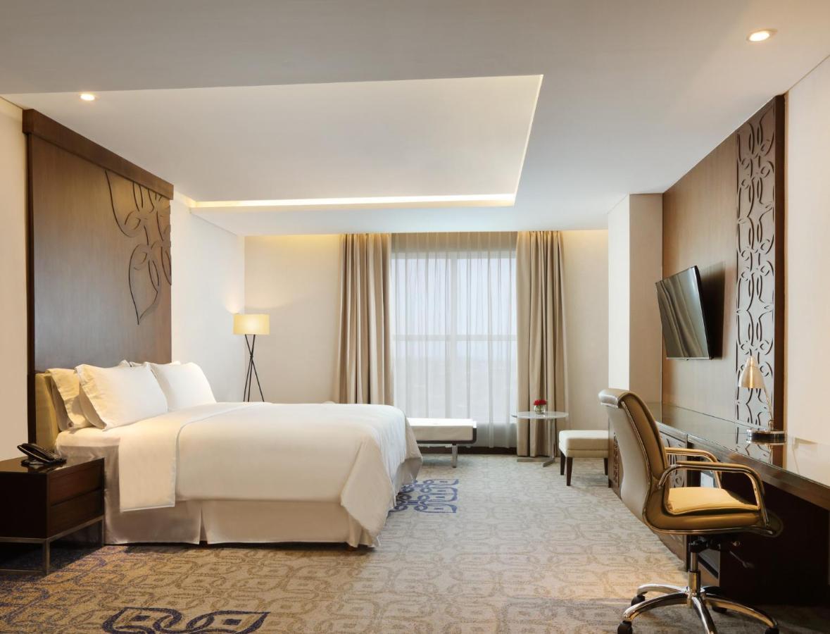 Four Points By Sheraton Makassar Eksteriør bilde