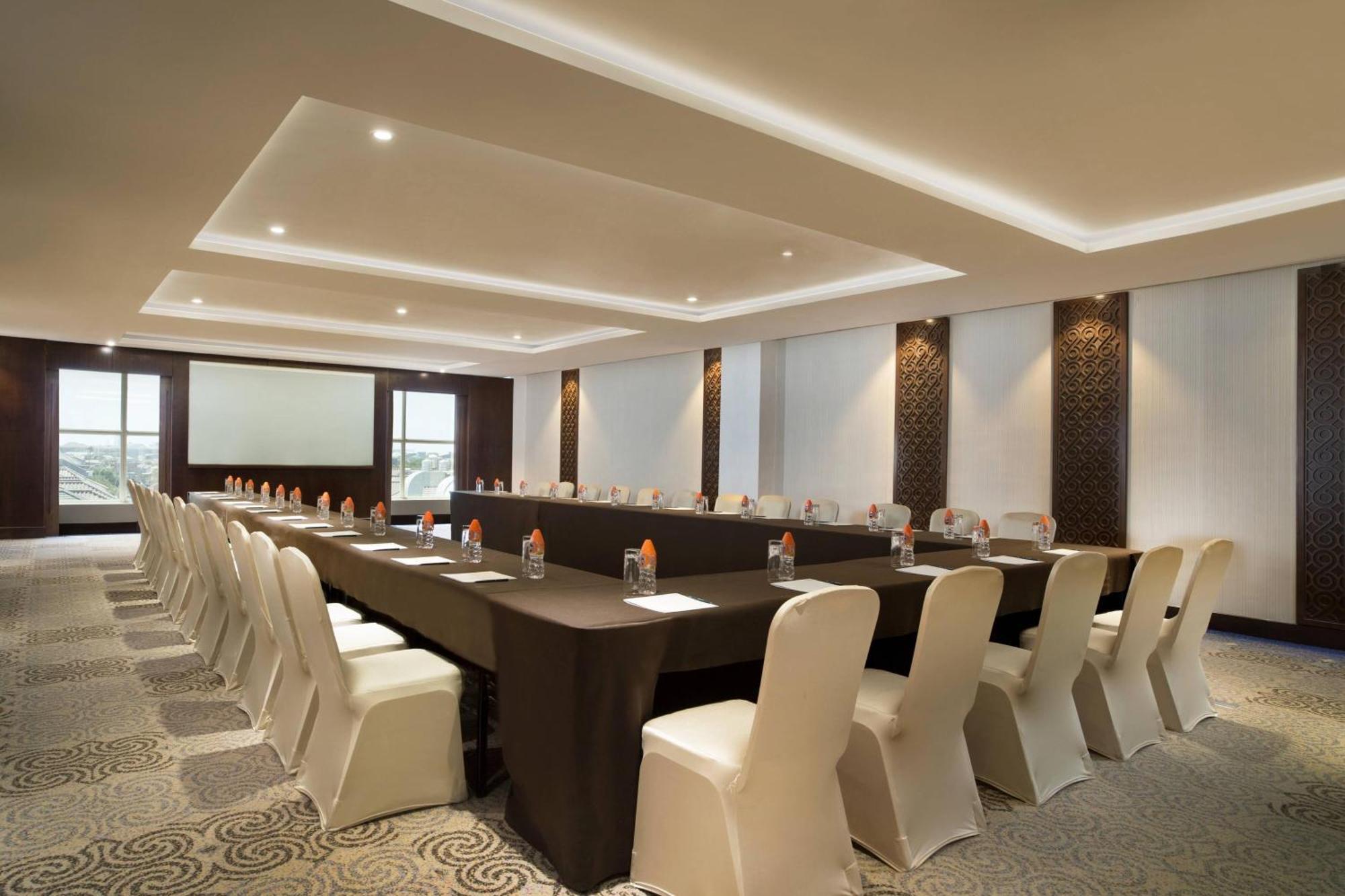 Four Points By Sheraton Makassar Eksteriør bilde