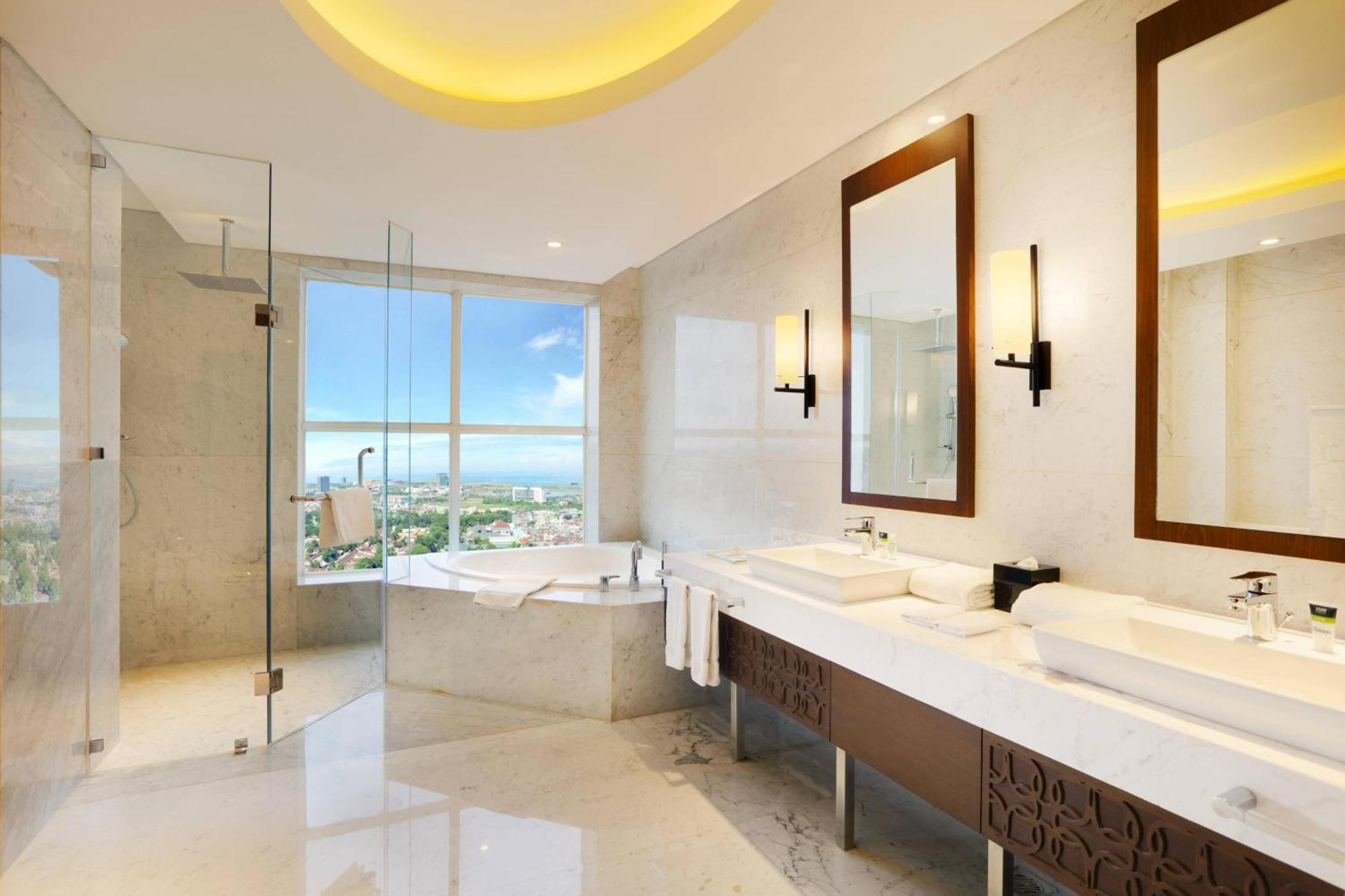 Four Points By Sheraton Makassar Eksteriør bilde