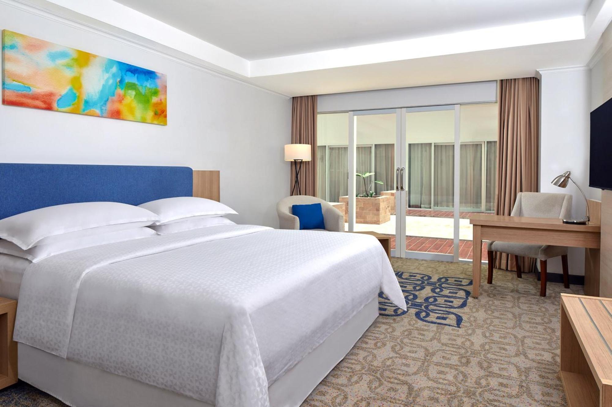 Four Points By Sheraton Makassar Eksteriør bilde