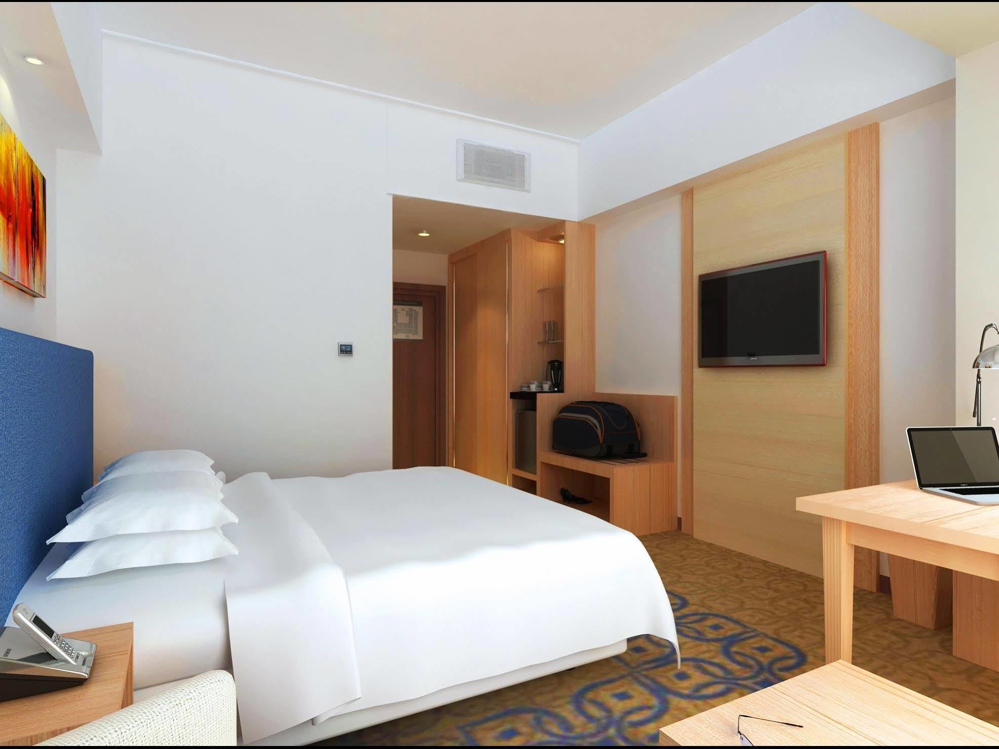 Four Points By Sheraton Makassar Eksteriør bilde